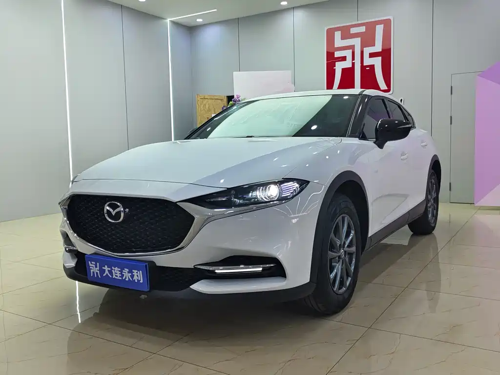 Mazda CX-4 2021 2.0L automatic two-wheel drive Blue Sky Vitality Edition купить на сайте DeffCars