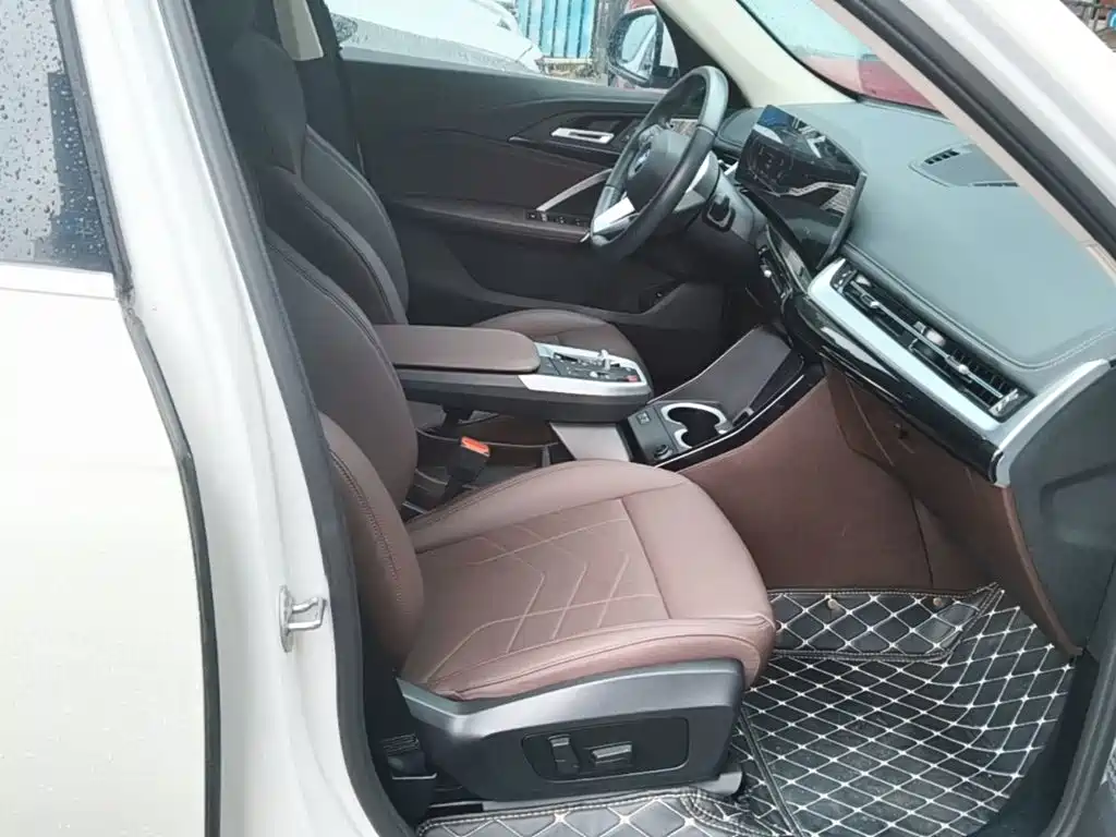BMW X1 2023 sDrive25Li X Design Package купить на сайте DeffCars