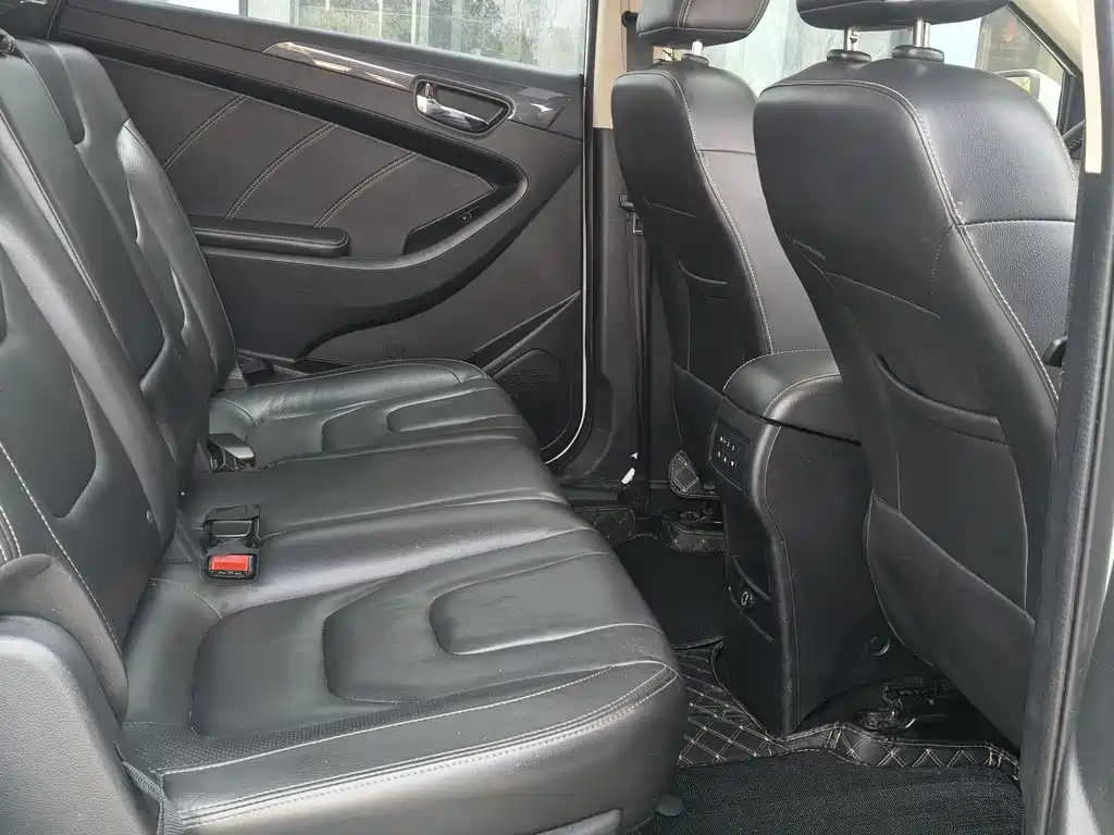Fengguang 580 2016 1.5T manual luxury model купить на сайте DeffCars