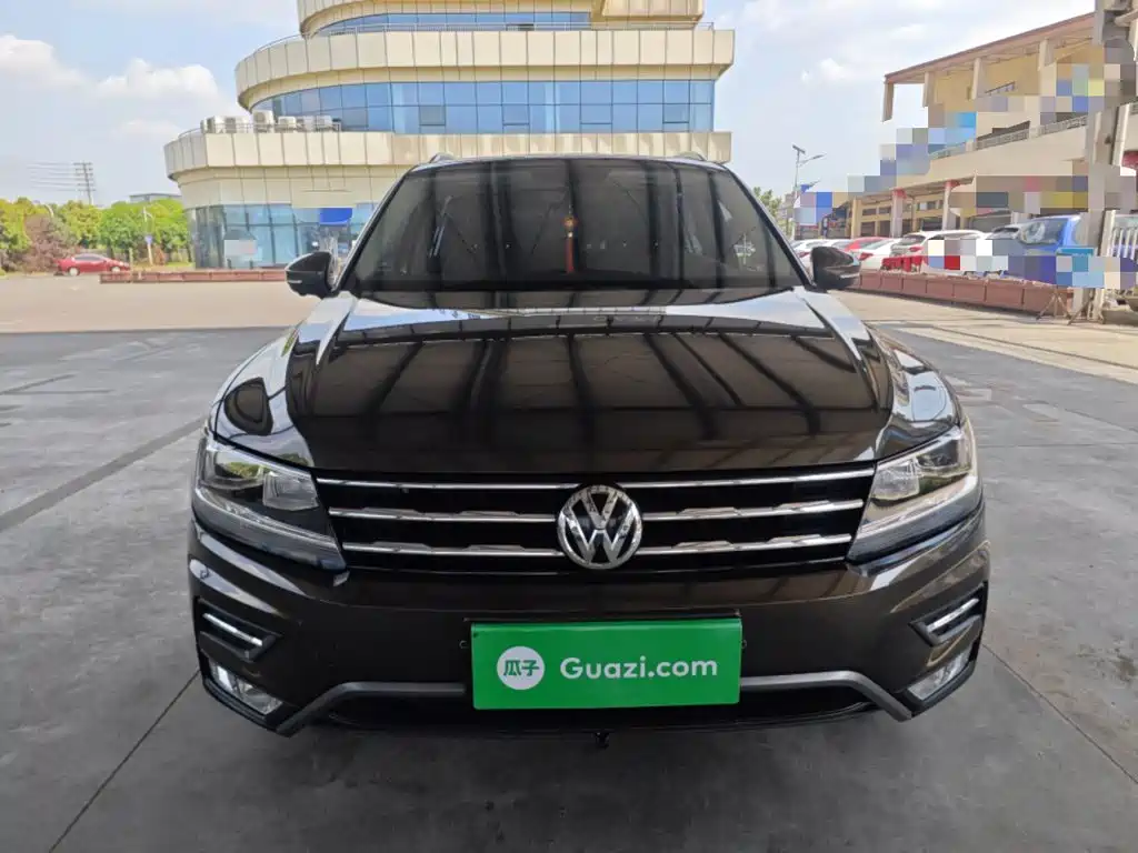 Tiguan L 2018 330TSI automatic two-wheel drive luxury version купить на сайте DeffCars