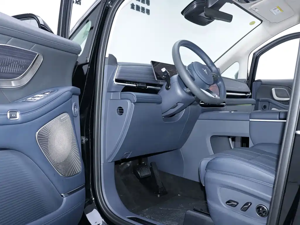 Lantu Dreamer 2026 PHEV Qiankun Ultra купить на сайте DeffCars