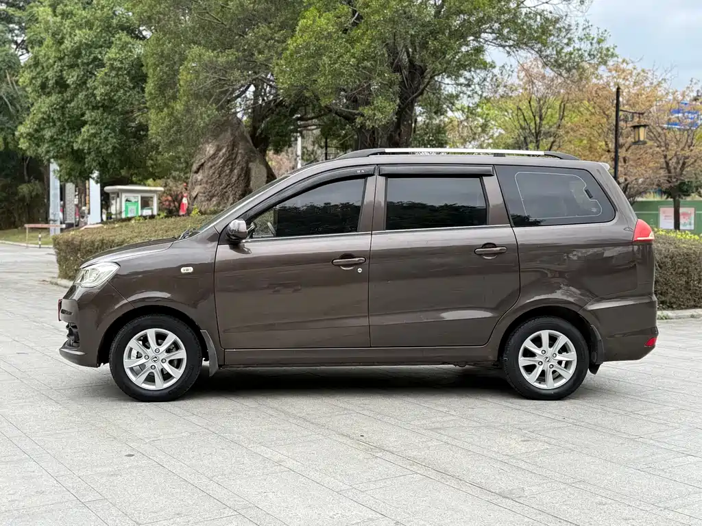 Fengguang 330 2018 model 1.5L 330S facelift model DK15 купить на сайте DeffCars