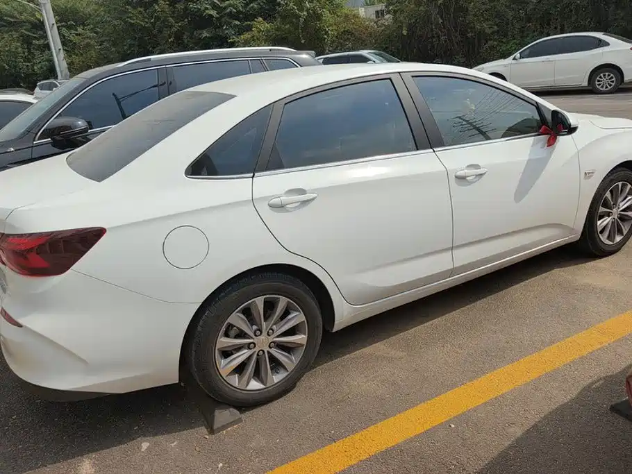 Cruze 2021 320 Automatic Sunroof Edition купить на сайте DeffCars