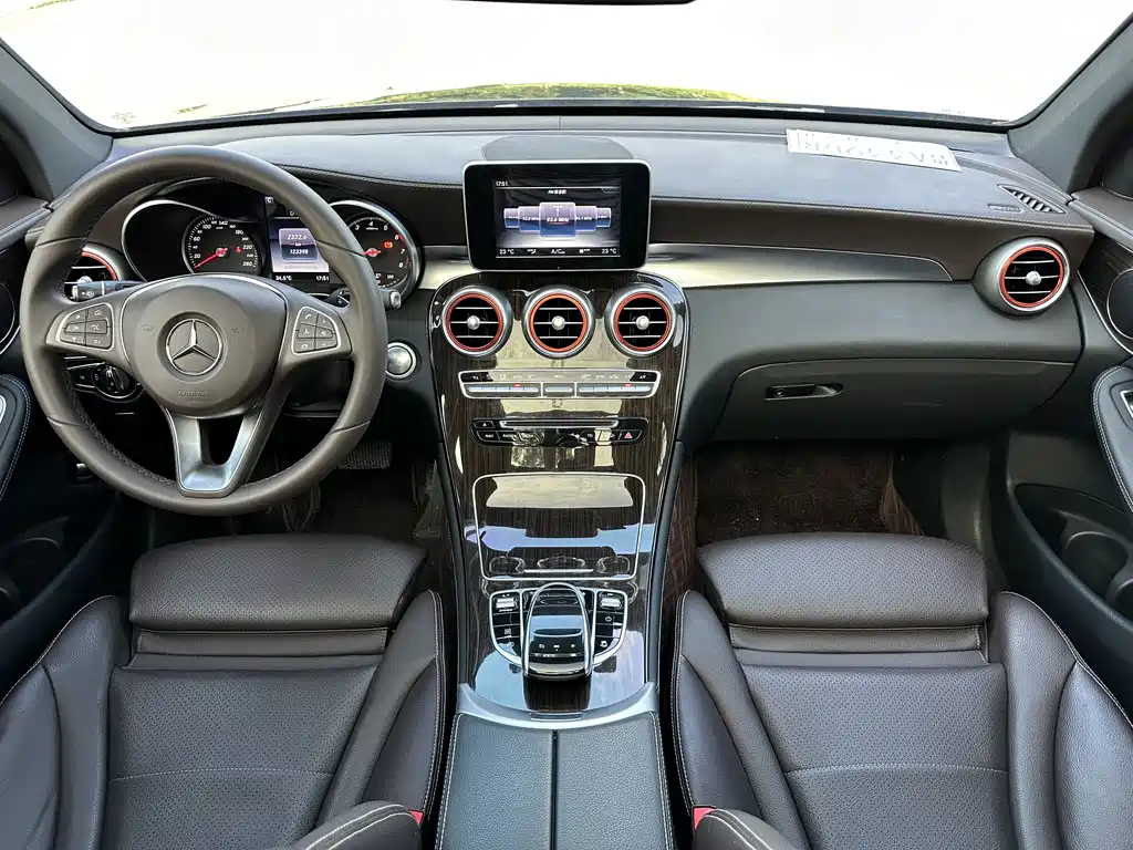Mercedes-Benz GLC 2017 GLC 260 4MATIC luxury model купить на сайте DeffCars