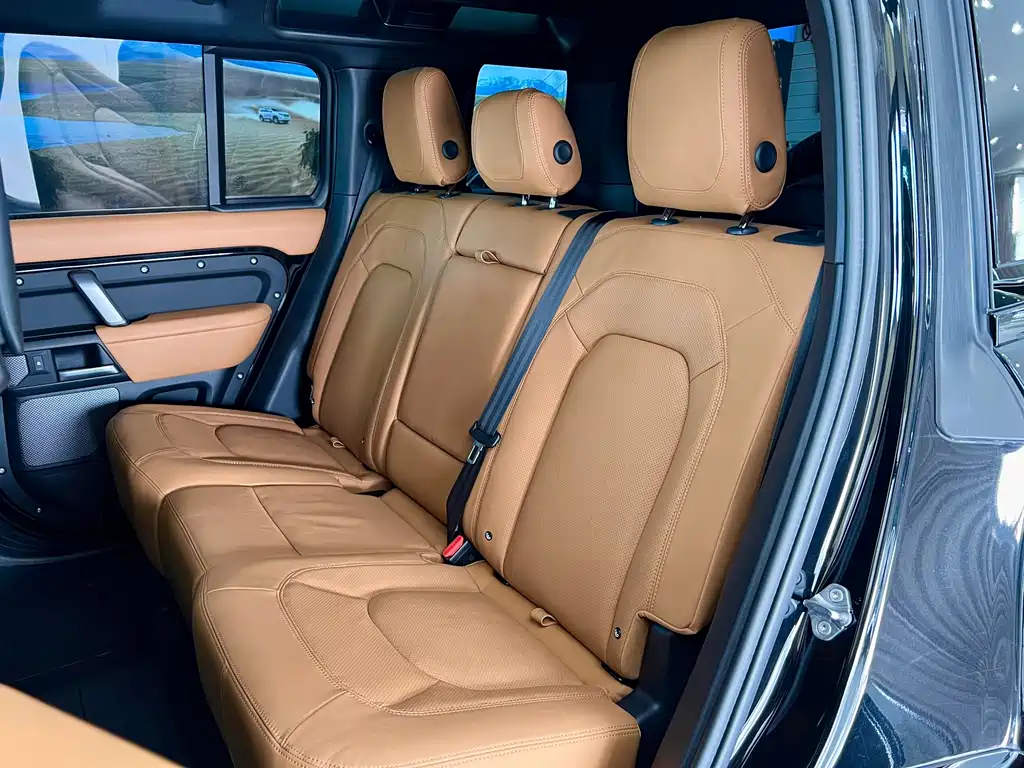 Land Rover Defender 2024 110 5.0T V8 купить на сайте DeffCars