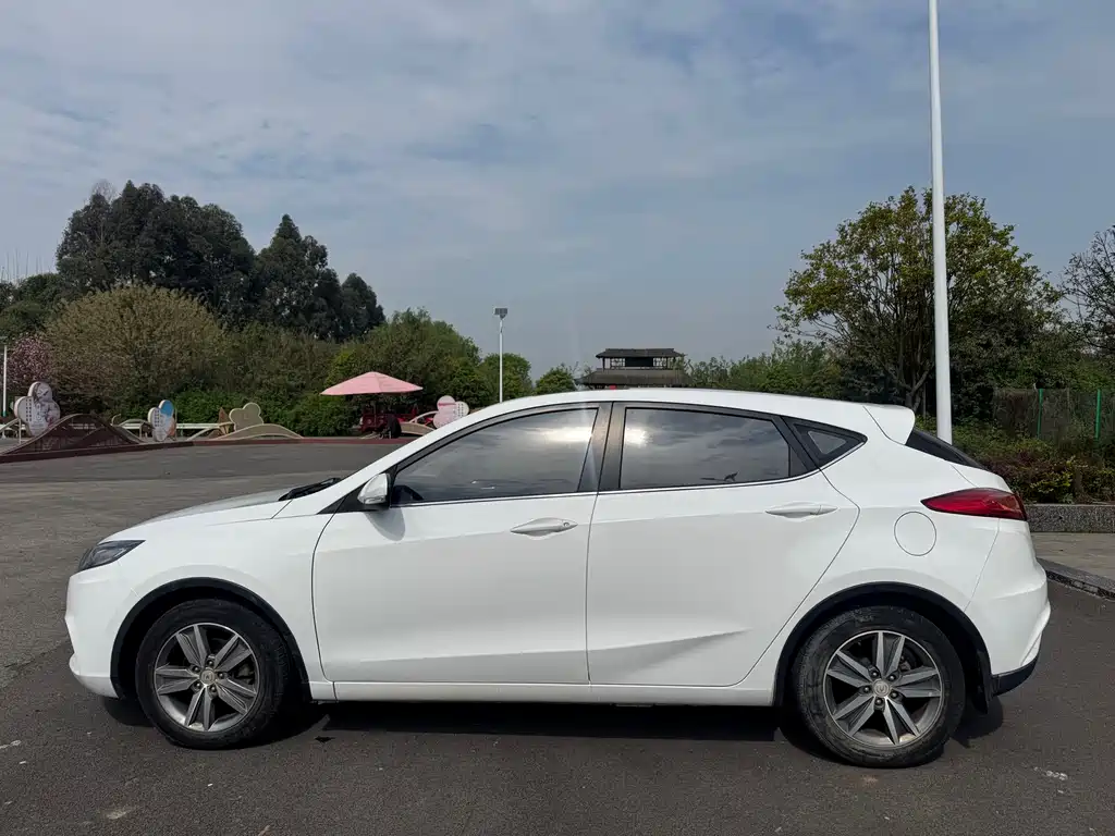 Eado XT 2015 model 1.6L manual cool type National IV купить на сайте DeffCars
