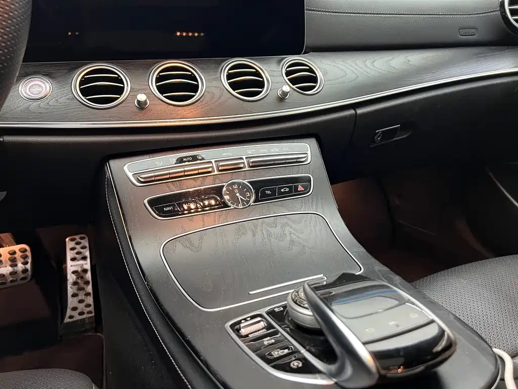 Mercedes-Benz E-Class 2018 E 300 L Sporty and Stylish купить на сайте DeffCars