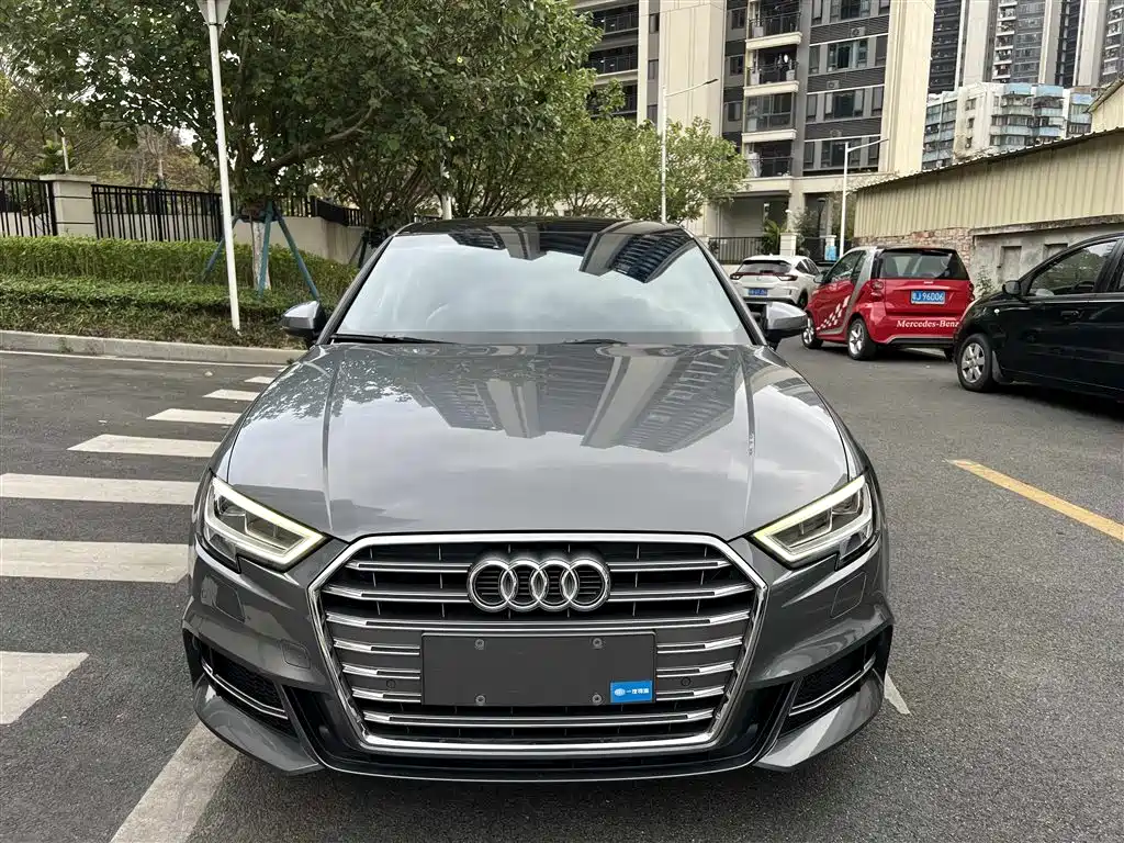 Audi A3 2020 Limousine 35 TFSI Fashion Type National V купить на сайте DeffCars