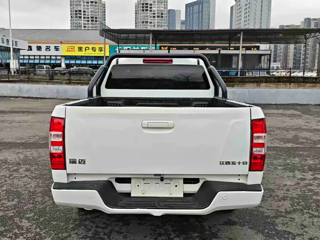 RE-MAX 2022 2.8T classic diesel four-wheel drive comfortable long-axle version JE493ZLQ6E купить на сайте DeffCars