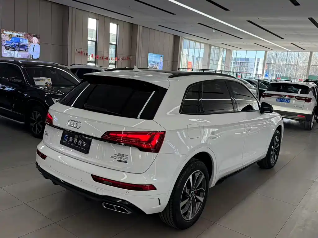 Audi Q5L 2024 40 TFSI luxury and dynamic model купить на сайте DeffCars