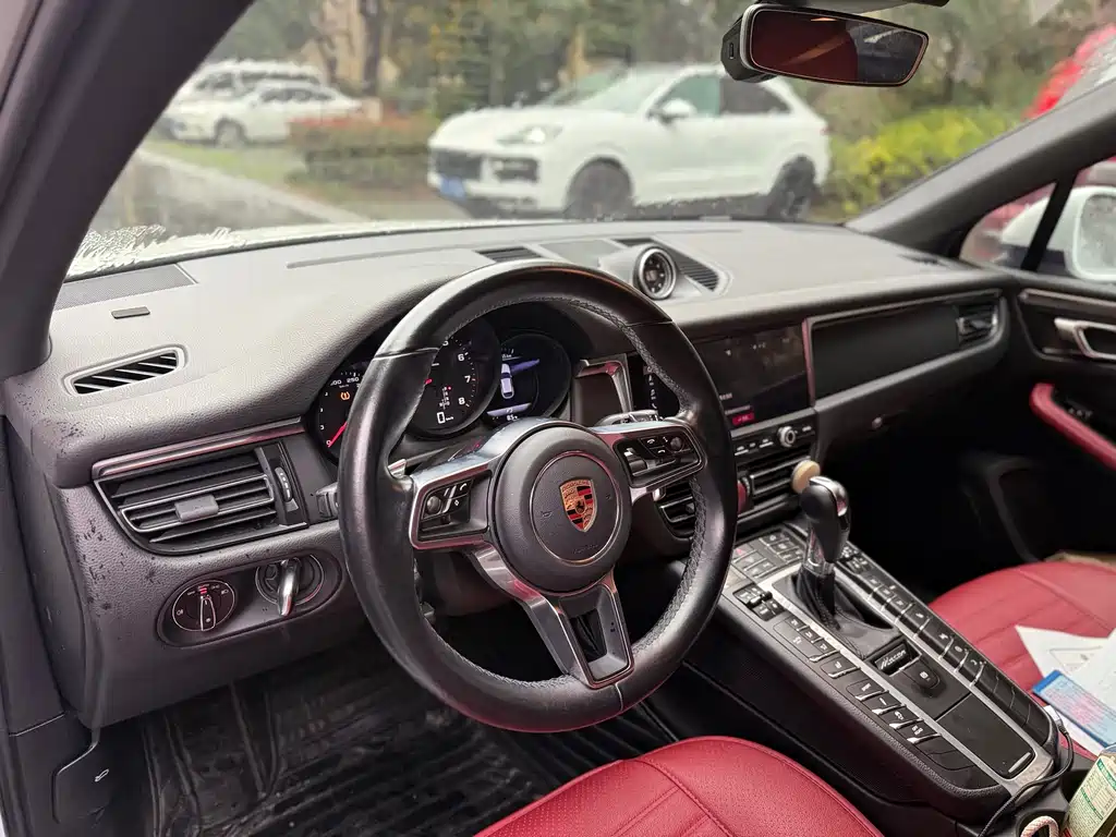 Macan 2018 Macan 2.0T купить на сайте DeffCars
