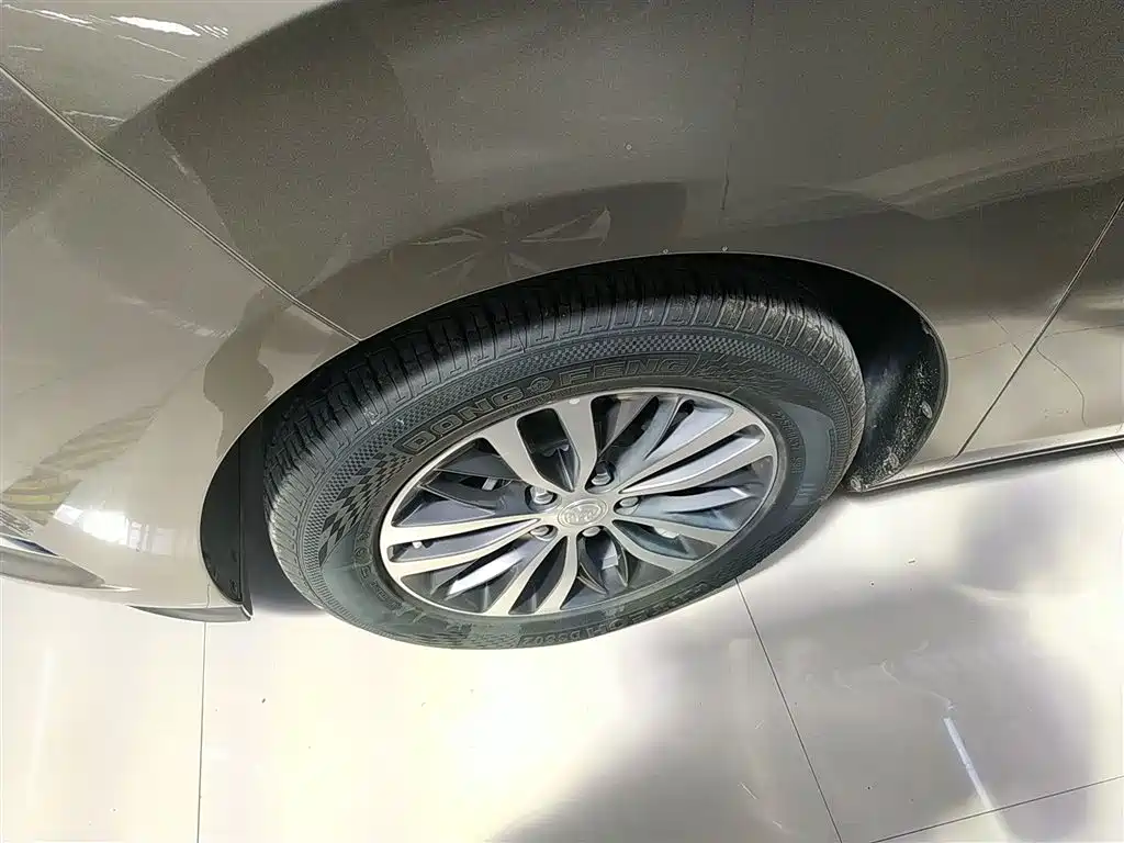 Buick GL8 2021 ES Lu Zun 653T Comfort Type купить на сайте DeffCars