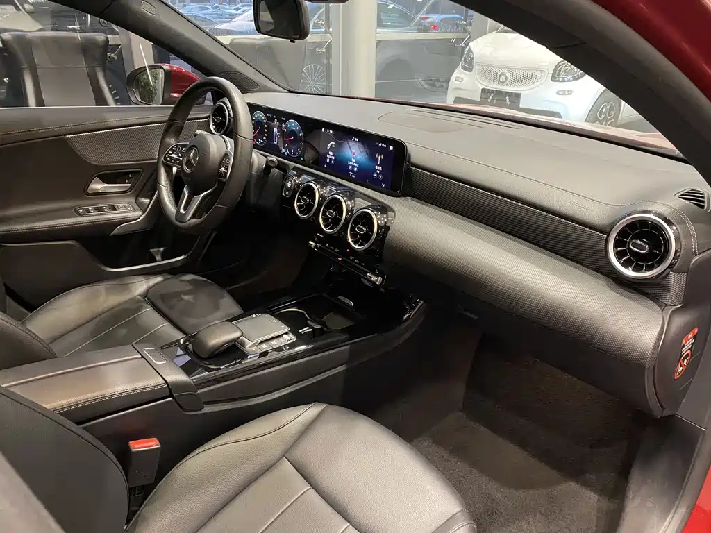 Mercedes-Benz A-Class 2022 A 180 L купить на сайте DeffCars