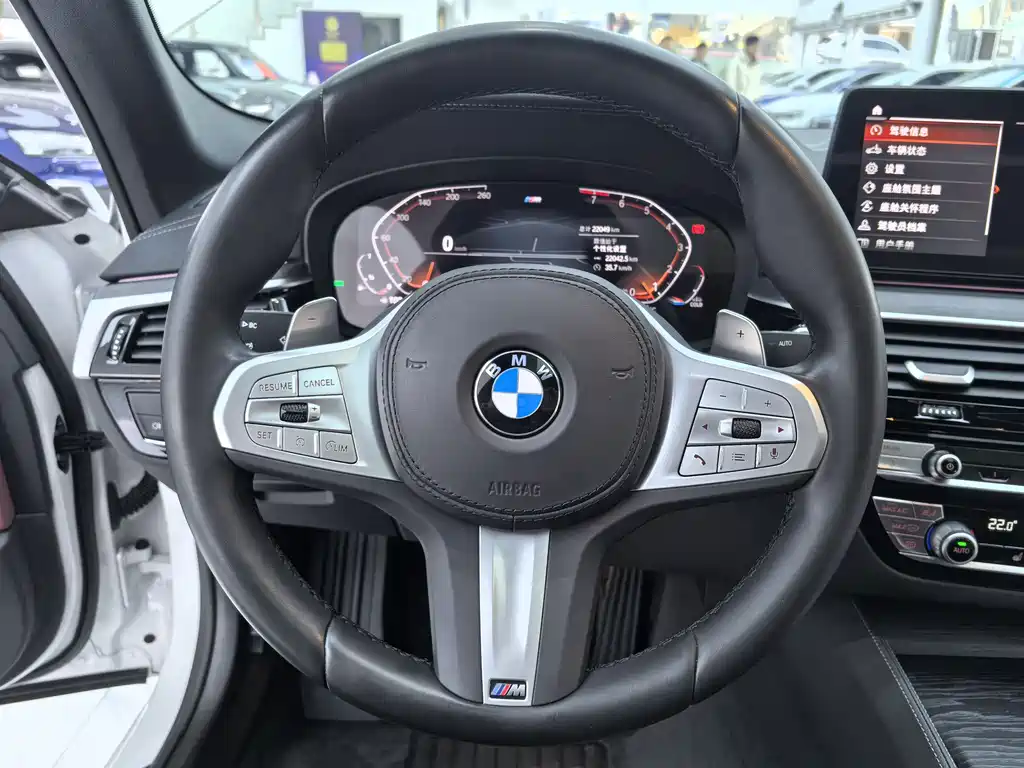 BMW 5 Series 2023 facelift 530Li leading M sports package купить на сайте DeffCars