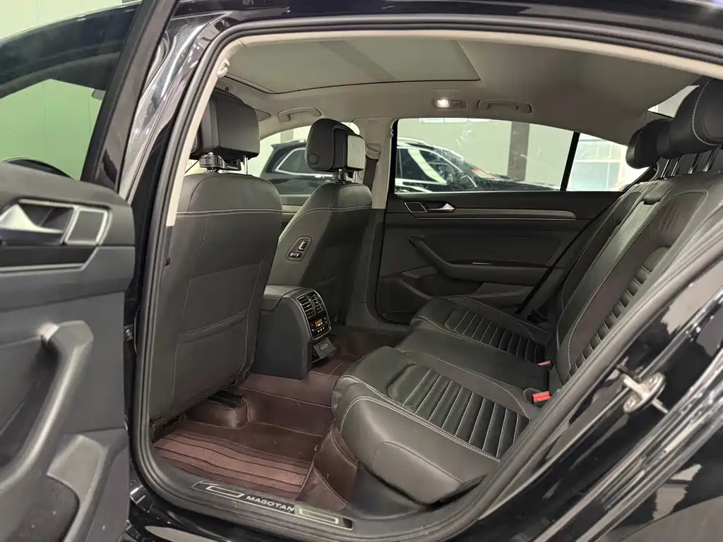 Magotan 2020 330TSI DSG leading model купить на сайте DeffCars