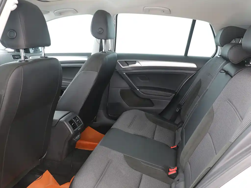Golf 2019 280TSI DSG comfort model National VI купить на сайте DeffCars