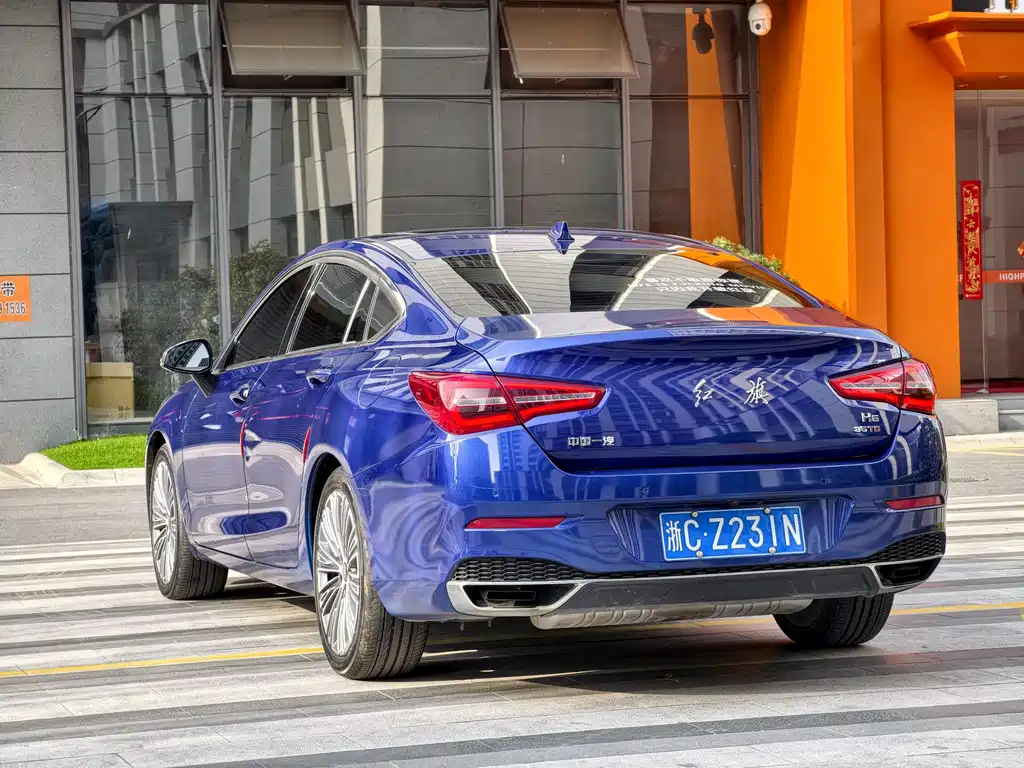 Hongqi H5 2022 Classic 1.8T Automatic Zhilianqi Chang Edition купить на сайте DeffCars
