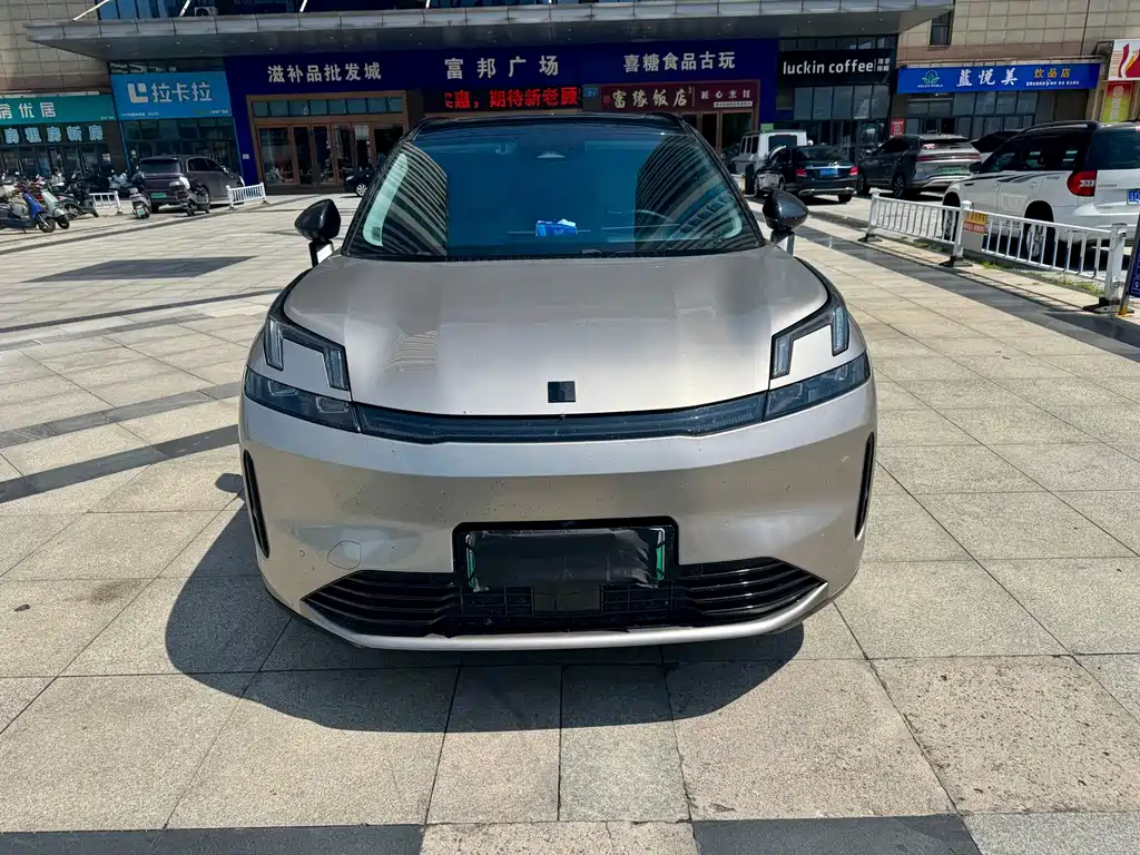 Lynk & Co 08 EM-P 2023 220km four-wheel drive performance Halo купить на сайте DeffCars