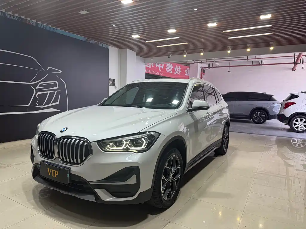 BMW X1 2020 sDrive20Li Exclusive Model купить на сайте DeffCars