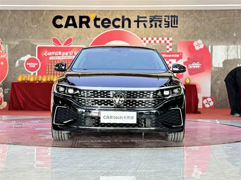 Passat 2023 330TSI Starry Sky Elite Edition купить на сайте DeffCars