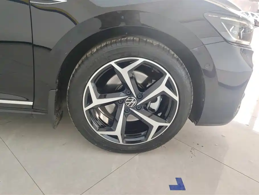 Passat 2024 380TSI Starry Sky Dragon Edition купить на сайте DeffCars
