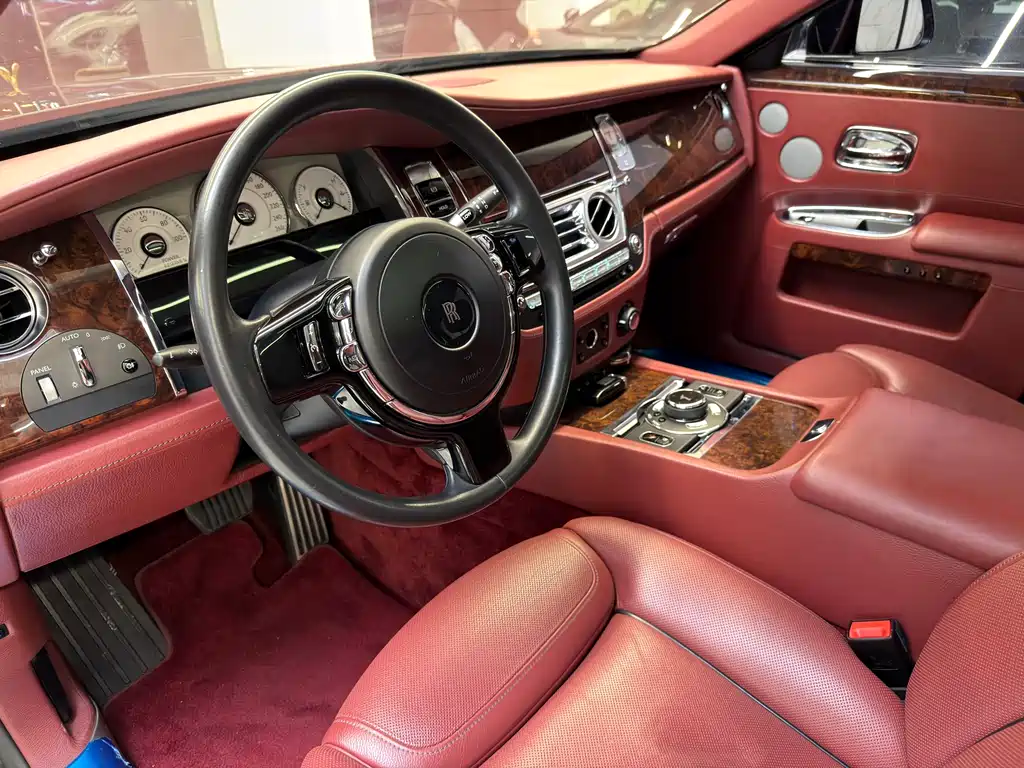 Ghost 2018 6.6T long wheelbase version купить на сайте DeffCars