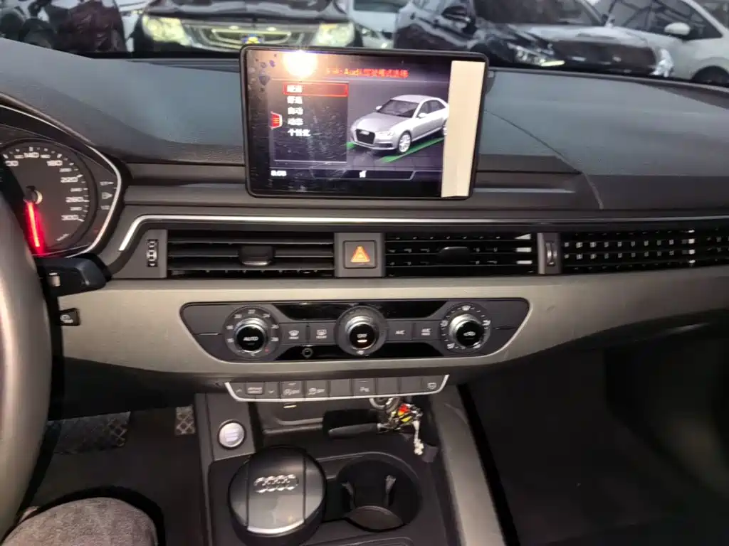 Audi A4L 2019 40 TFSI Enterprising National VI купить на сайте DeffCars