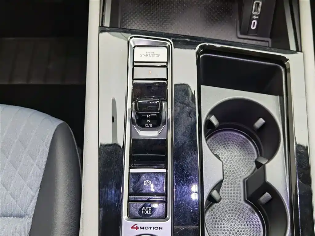 Touron 2023 380TSI four-wheel drive luxury version купить на сайте DeffCars