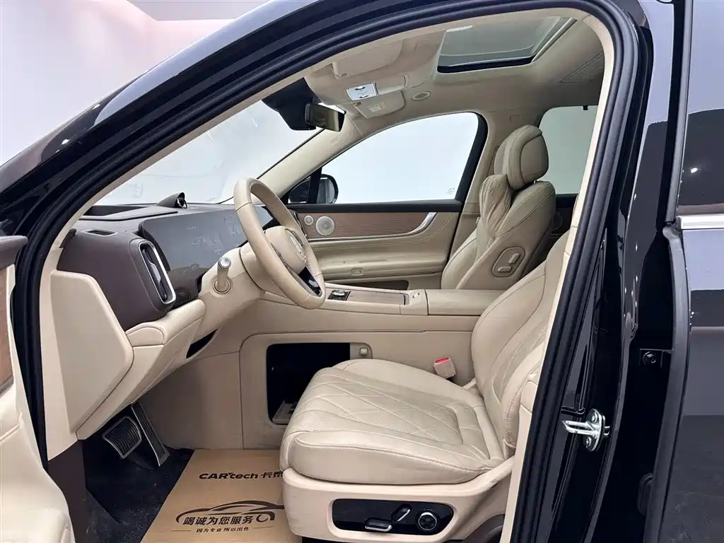 Wenjie M9 2024 extended range Ultra version 52kWh 5-seater version купить на сайте DeffCars