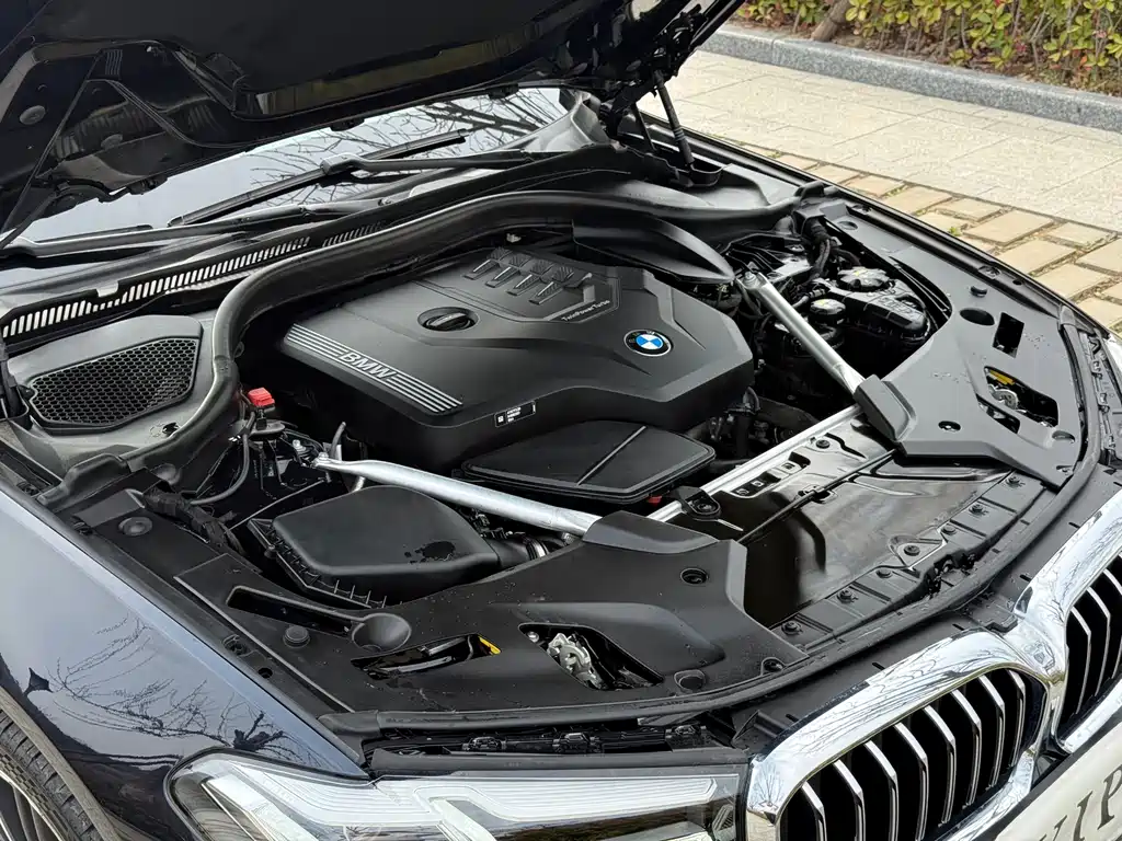 BMW 5 Series 2022 facelift 530Li leading M sports package купить на сайте DeffCars