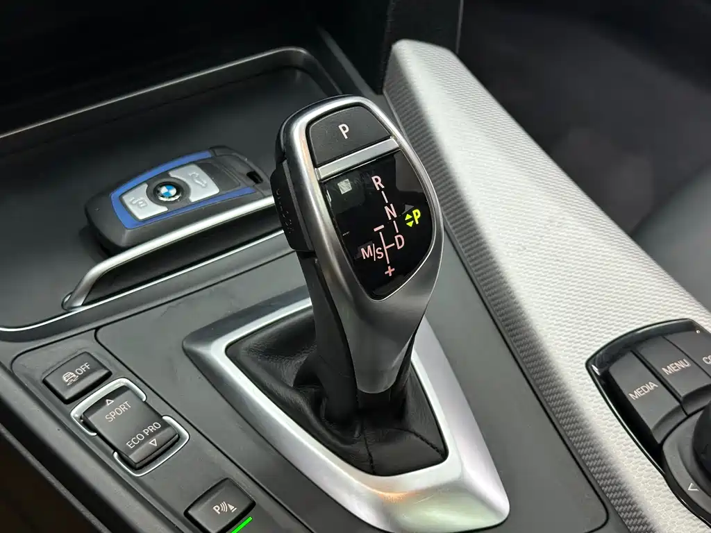 BMW 3 Series 2018 320i M Sports Package купить на сайте DeffCars