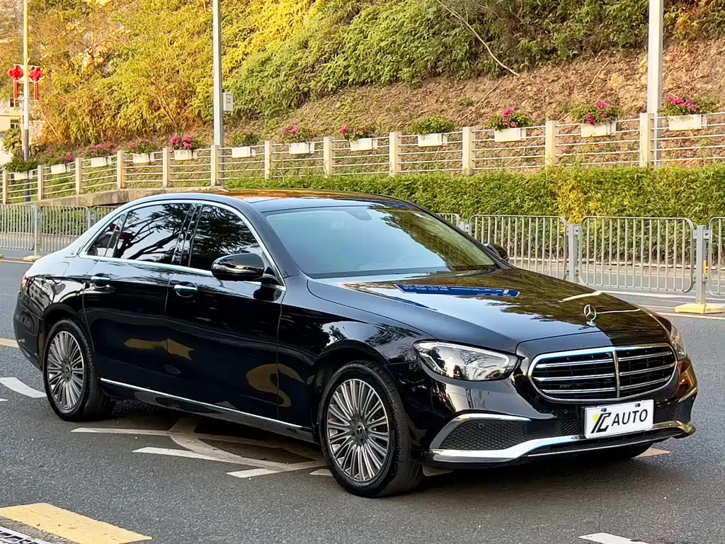 Mercedes-Benz E-Class 2022 E 300 L Luxury Model купить на сайте DeffCars