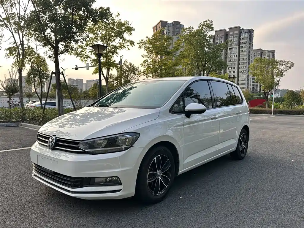 Touran 2018 Touran L 280TSI DSG Shuya Edition 7 seats купить на сайте DeffCars