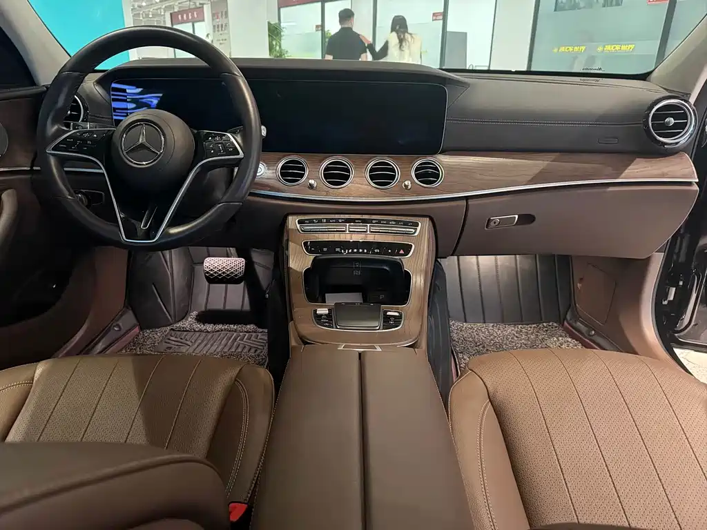 Mercedes-Benz E-Class 2022 facelift three E 300 L sporty and fashionable купить на сайте DeffCars