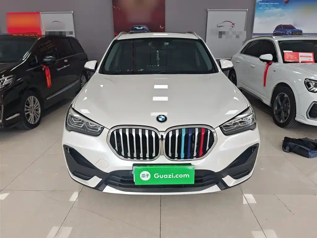 BMW X1 2020 sDrive25Li Leading Model купить на сайте DeffCars