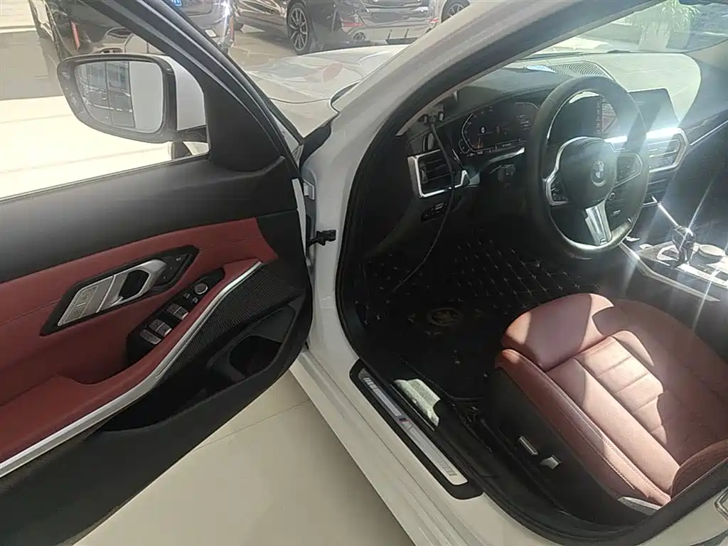 BMW 3 Series 2021 Facelift 2 325Li M Sports Package купить на сайте DeffCars