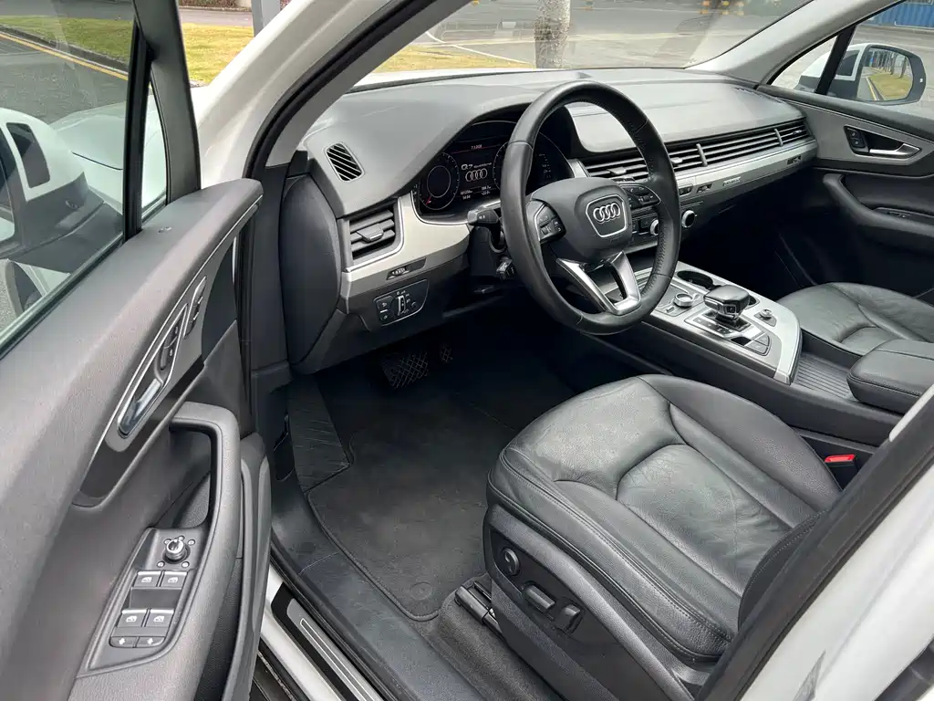 Audi Q7 2016 45 TFSI Technology купить на сайте DeffCars