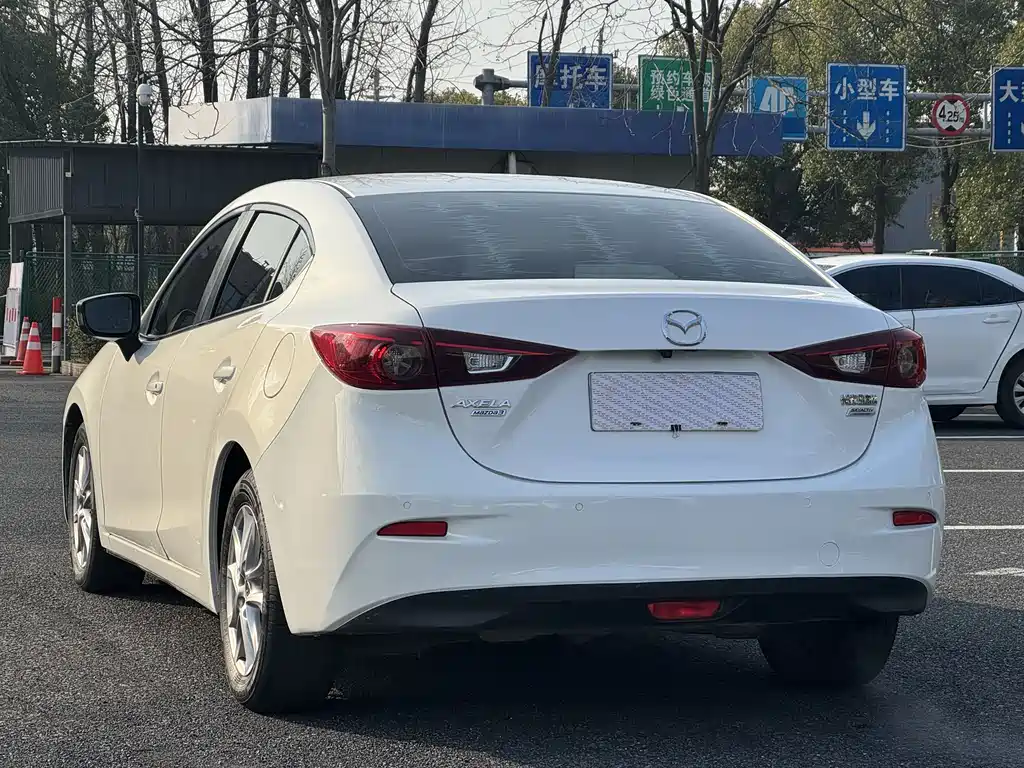 Mazda3 Angkesela 2014 sedan 1.5L automatic luxury model купить на сайте DeffCars