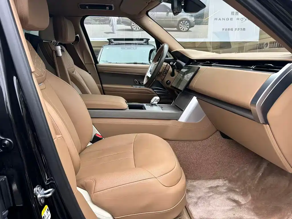 Range Rover 2024 3.0 L6 400PS SV Honor Creation Extended Edition 4 seats купить на сайте DeffCars