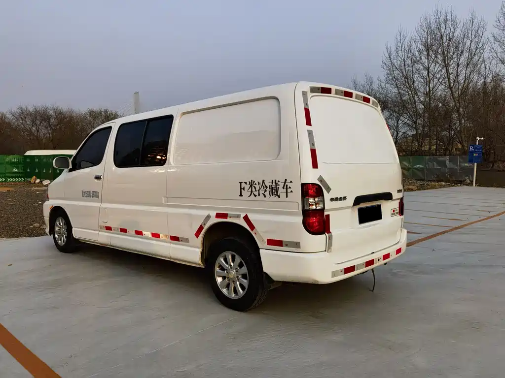 Jinbei Express 2020 2.0L National VI economical 6-seater G6P-6 1TZS купить на сайте DeffCars