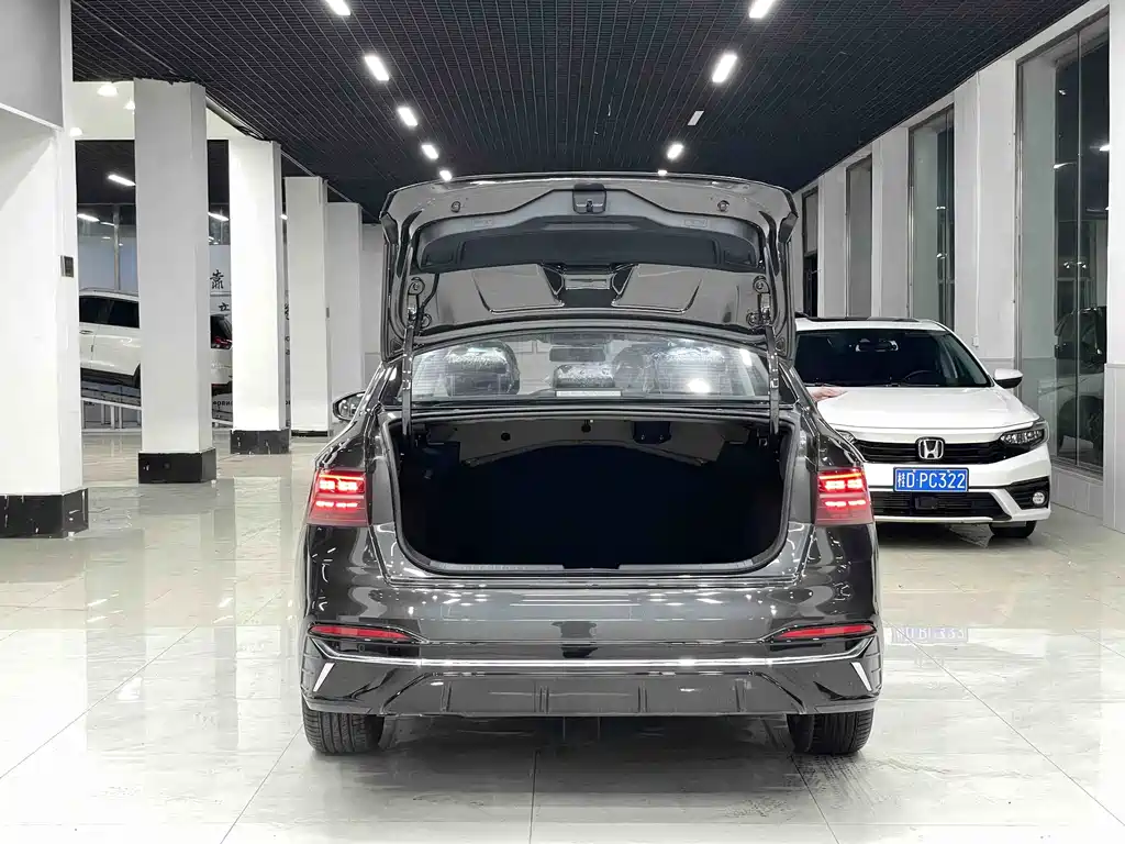 Jetta VA7 2025 1.4T automatic first come first served version купить на сайте DeffCars