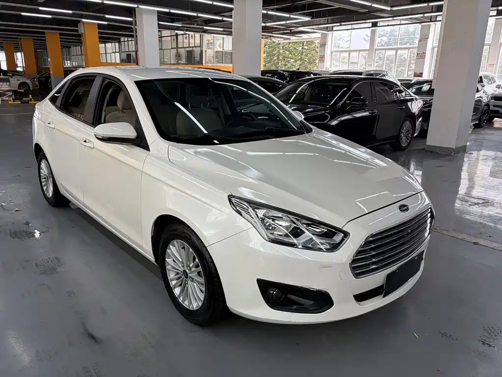Escort 2017 1.5L automatic comfort model купить на сайте DeffCars