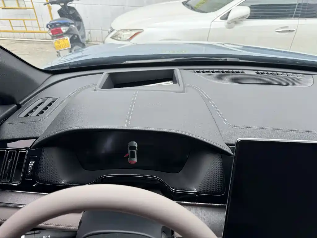 Tangxin Energy 2024 DM-i Honor Edition 112KM flagship model купить на сайте DeffCars