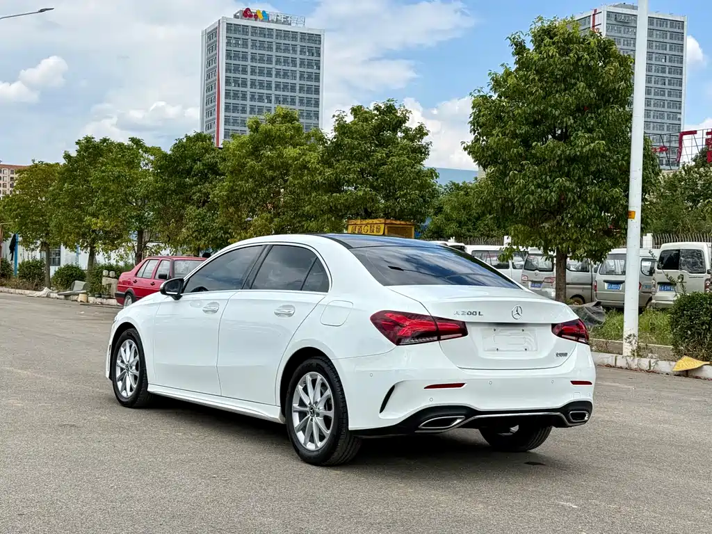 Mercedes-Benz A-Class 2019 A 200 L купить на сайте DeffCars