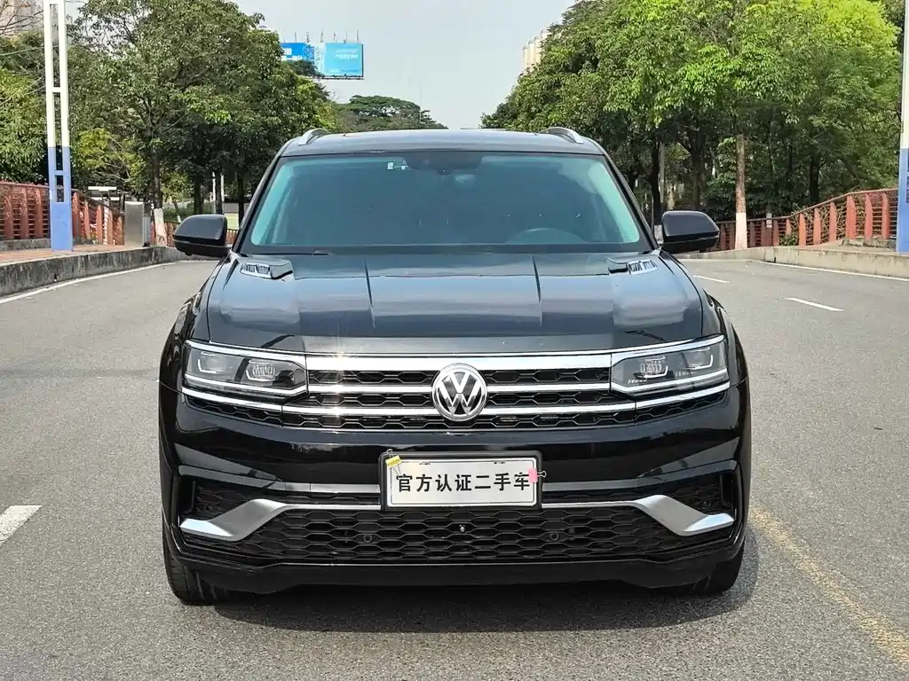 Touron 2020 Touron X 330TSI two-wheel drive luxury version купить на сайте DeffCars