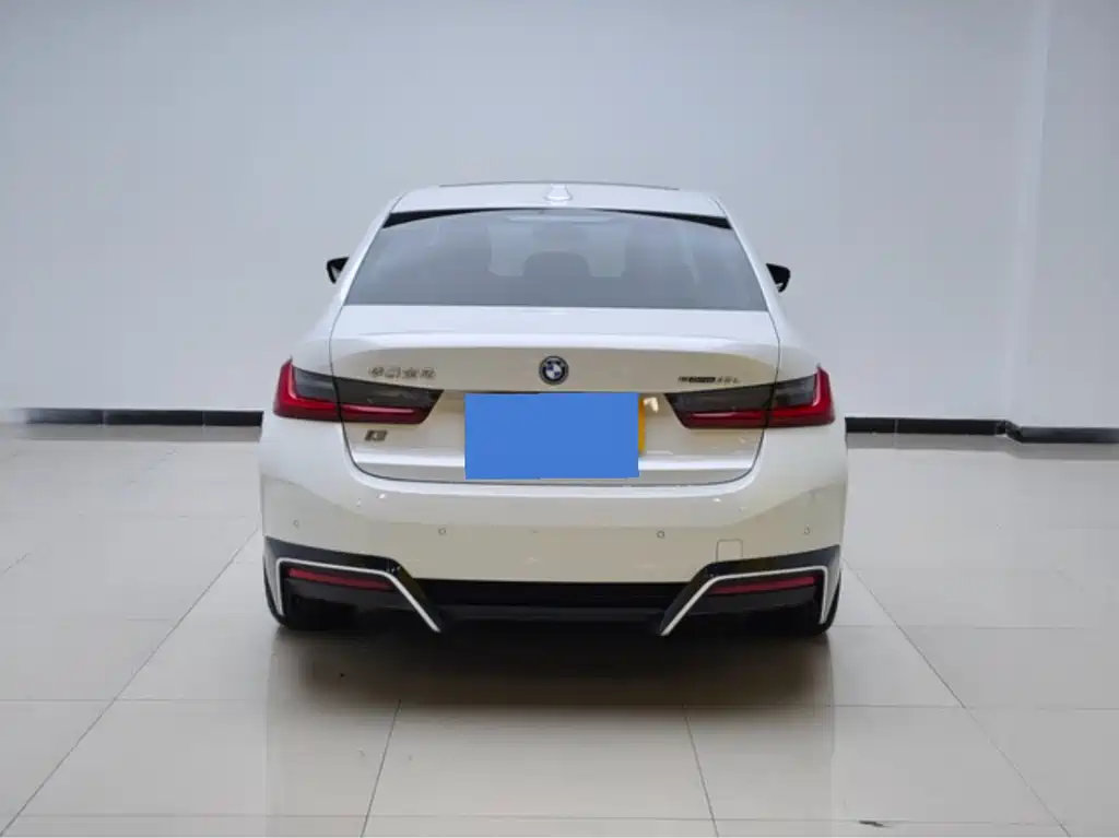 BMW i3 2022 eDrive 35 L купить на сайте DeffCars