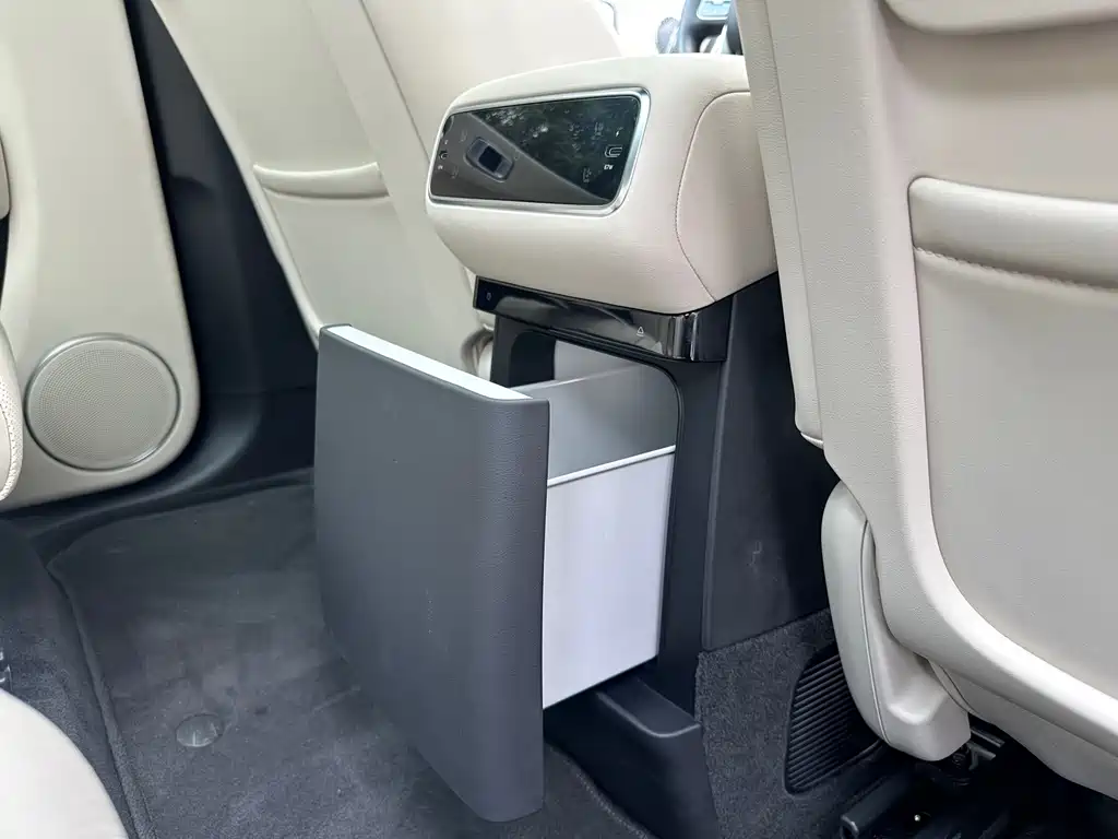 Ideal L8 2025 Ultra smart refresh version купить на сайте DeffCars