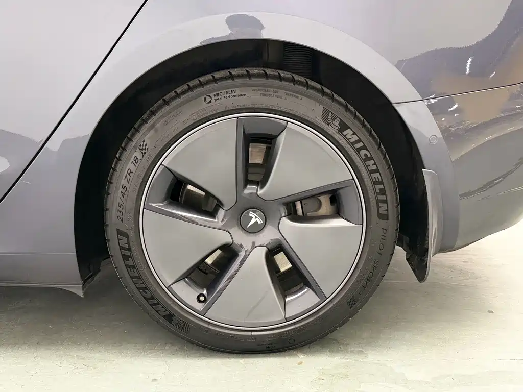Model 3 2022 rear-wheel drive version купить на сайте DeffCars