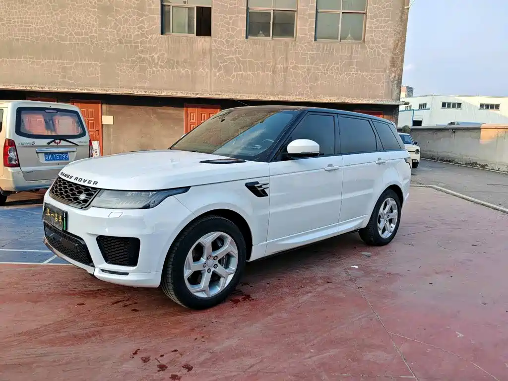 Range Rover Sport New Energy 2018 P400e купить на сайте DeffCars