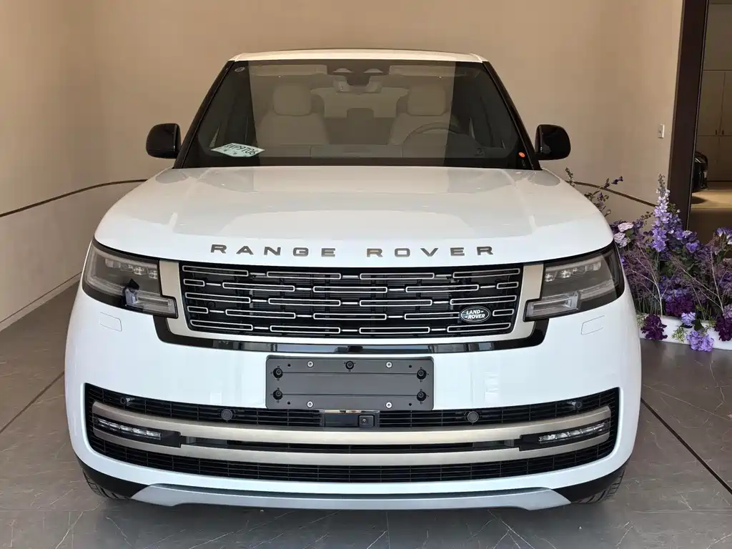 Range Rover 2026 3.0 L6 400PS SE long axis version купить на сайте DeffCars